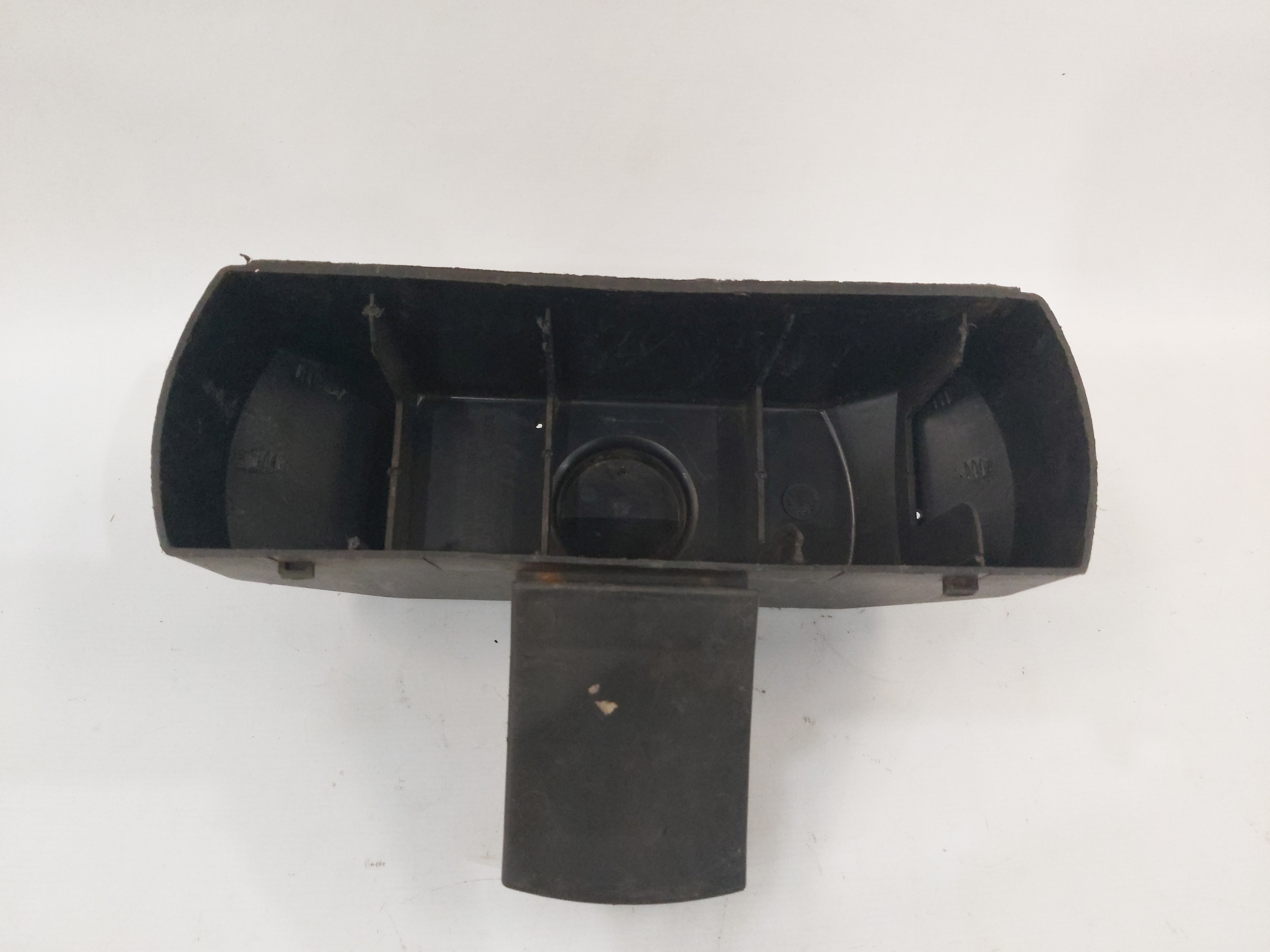 Suporte Caixa Kit Macaco Chave De Roda Peugeot Citroën