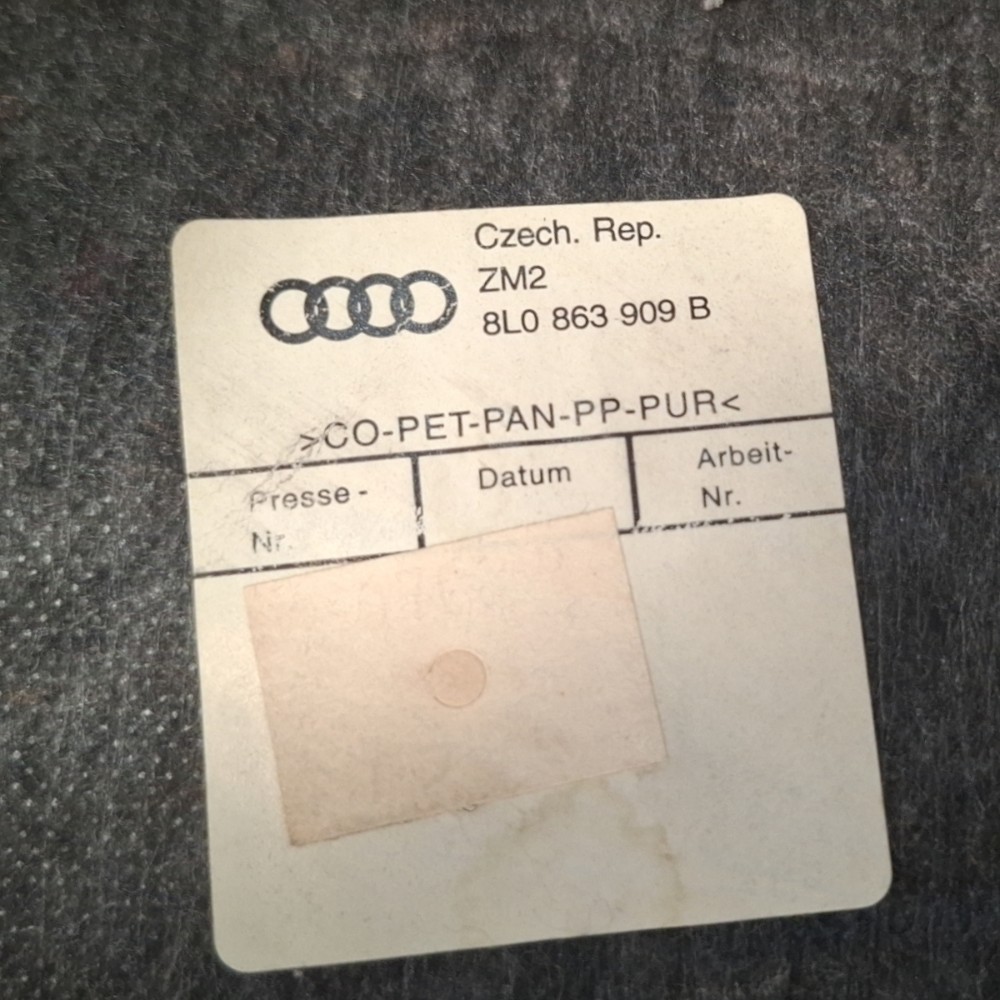 Forro Assoalho Túnel Central Audi A3 97 98 99 2000 2001 2006 6