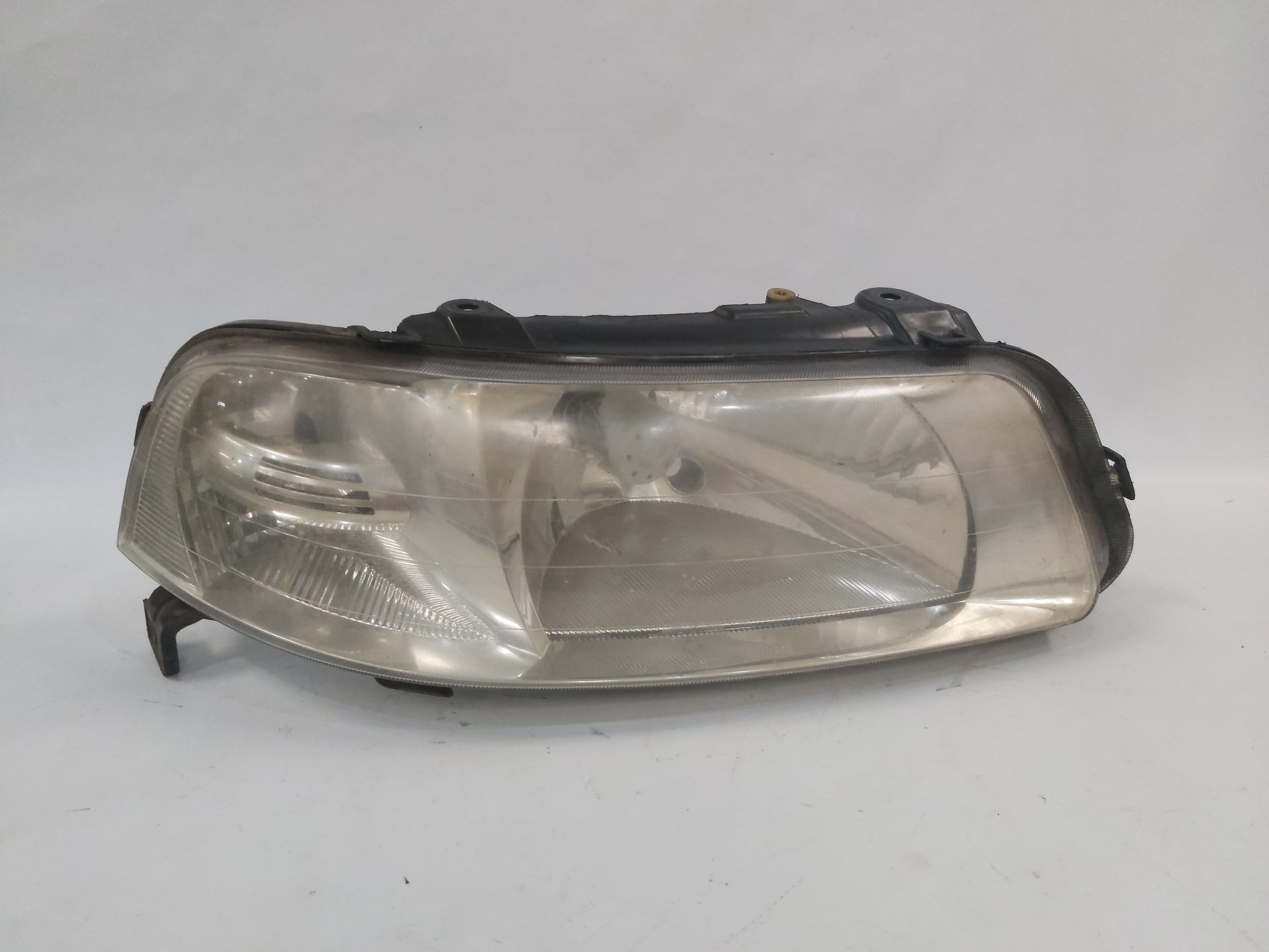 Farol Direito Volkswagen Gol Parati G3 1999 A 2005 Direito