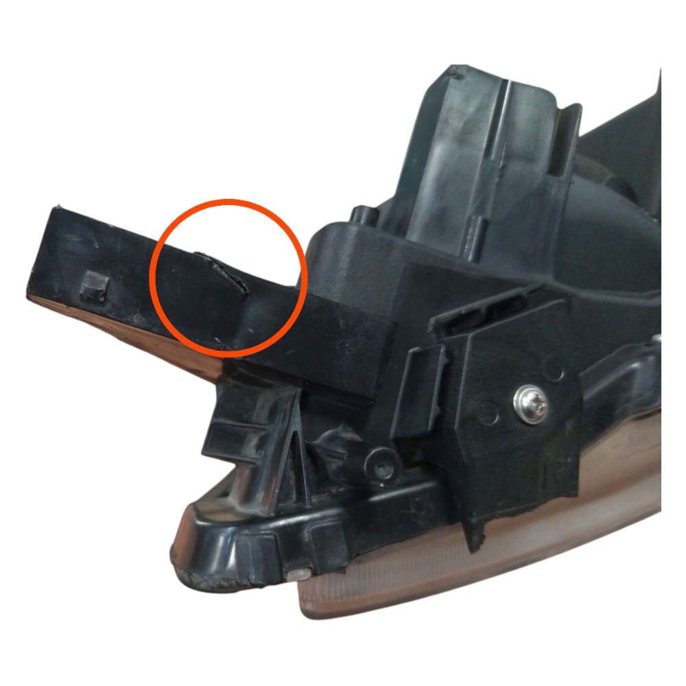 Farol Direito Toyota Corolla 2011 2012 9922681017 Detalhe Direito/passageiro 2