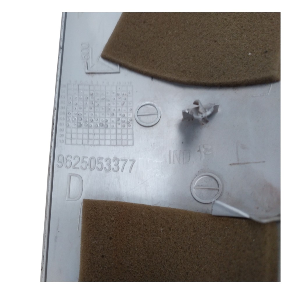 Acabamento Coluna Parabrisa Direito Peugeot 206 98 99 A 2010 8