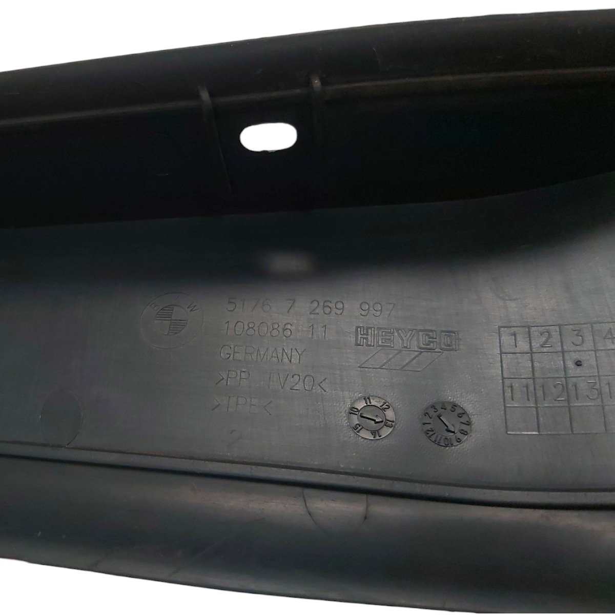 Acabamento Borracha Esquerda Capo Bmw F20 116 118 120 125 5