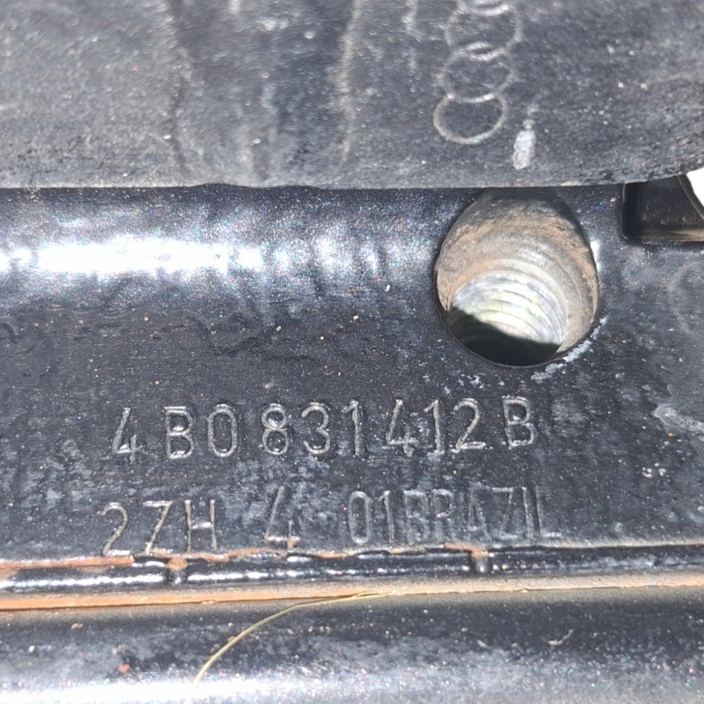 Dobradiça Porta Dianteira Direita Audi A3 97 98 99 2001 2006 7