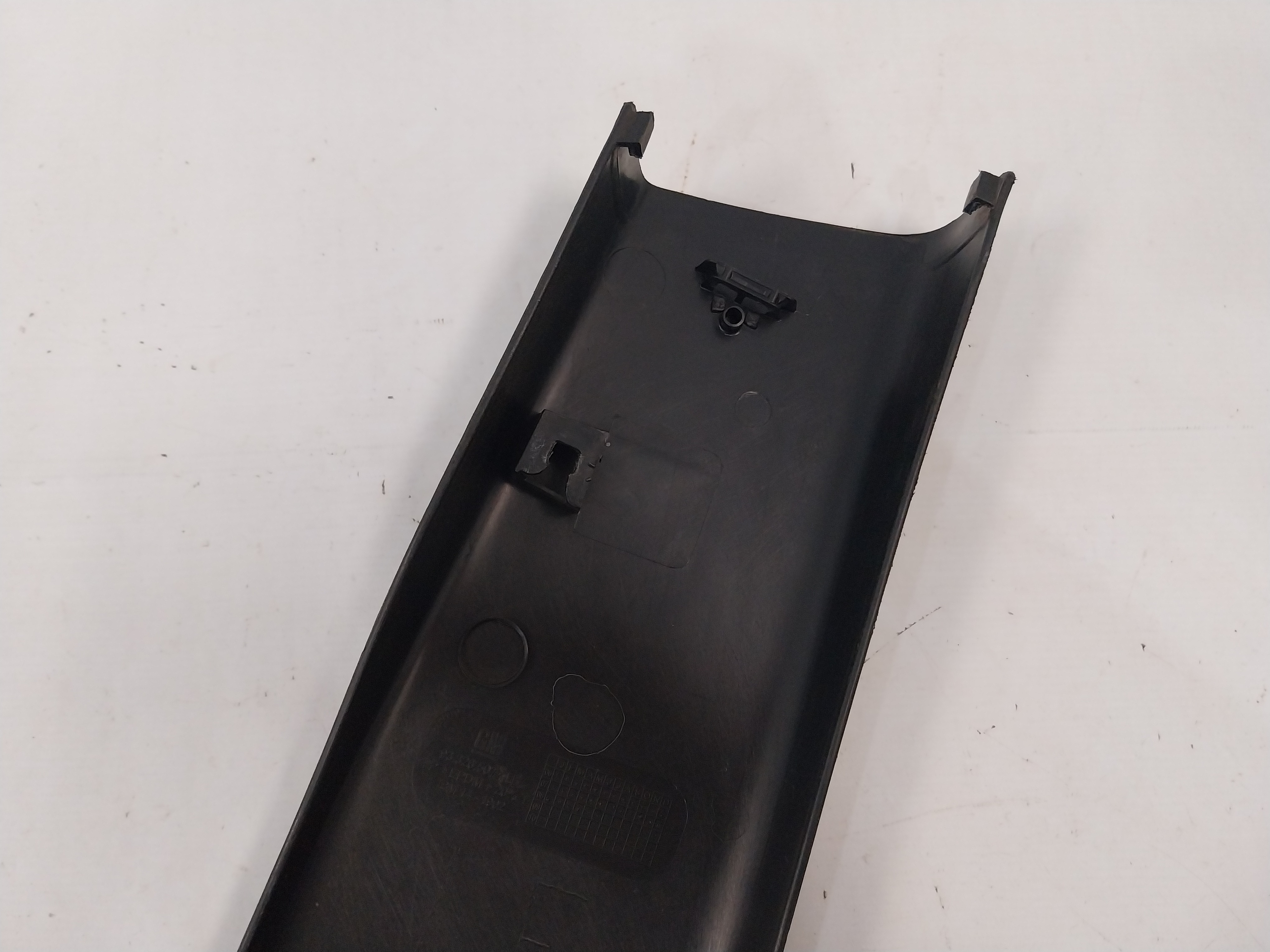 Moldura Coluna Esquerda Astra 99 2000 2005 2009 2010 2011  Preto 6