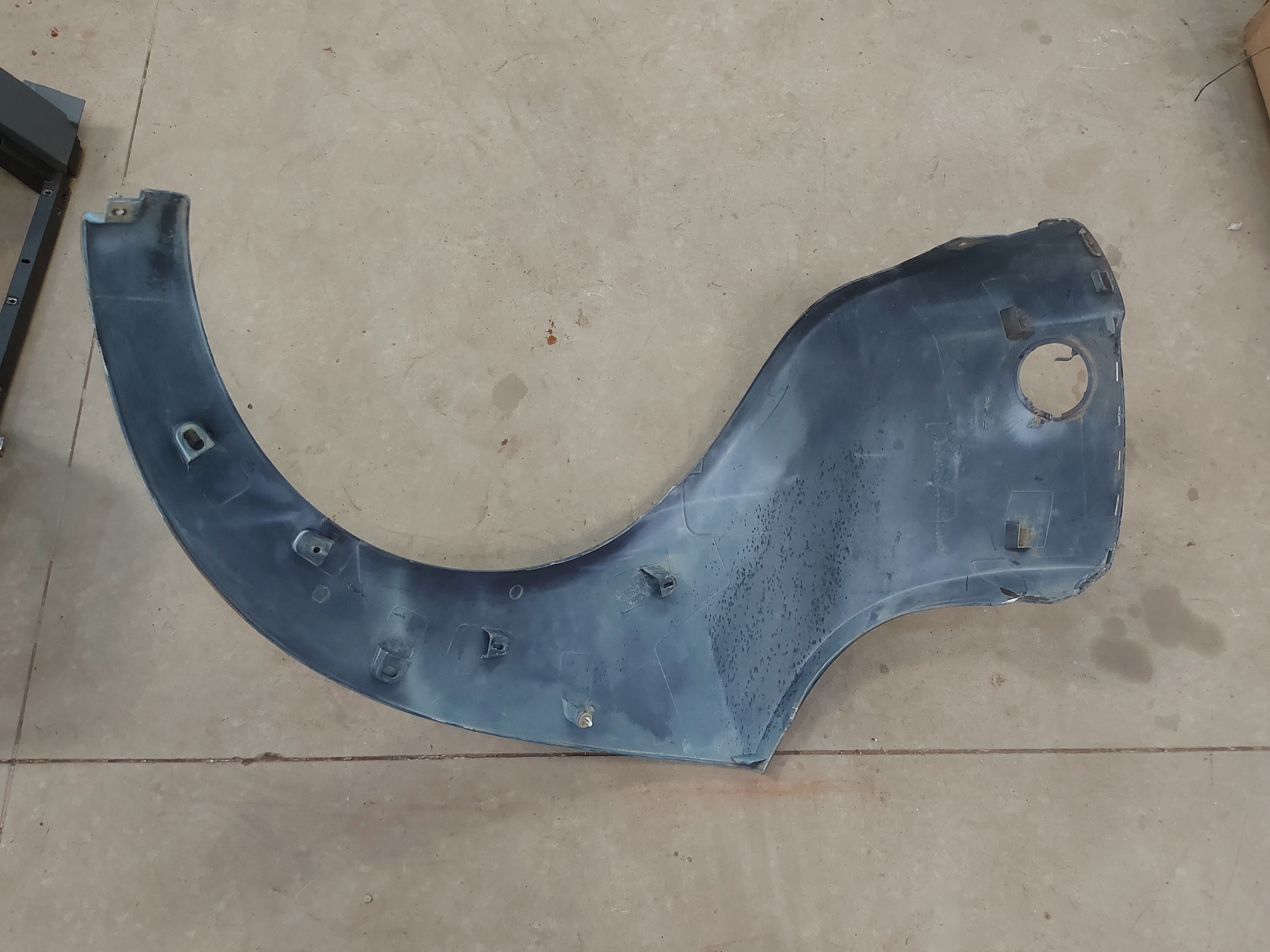 Paralama Parachoque Traseiro Esquerdo Ford Ka 1999 A 2003 7
