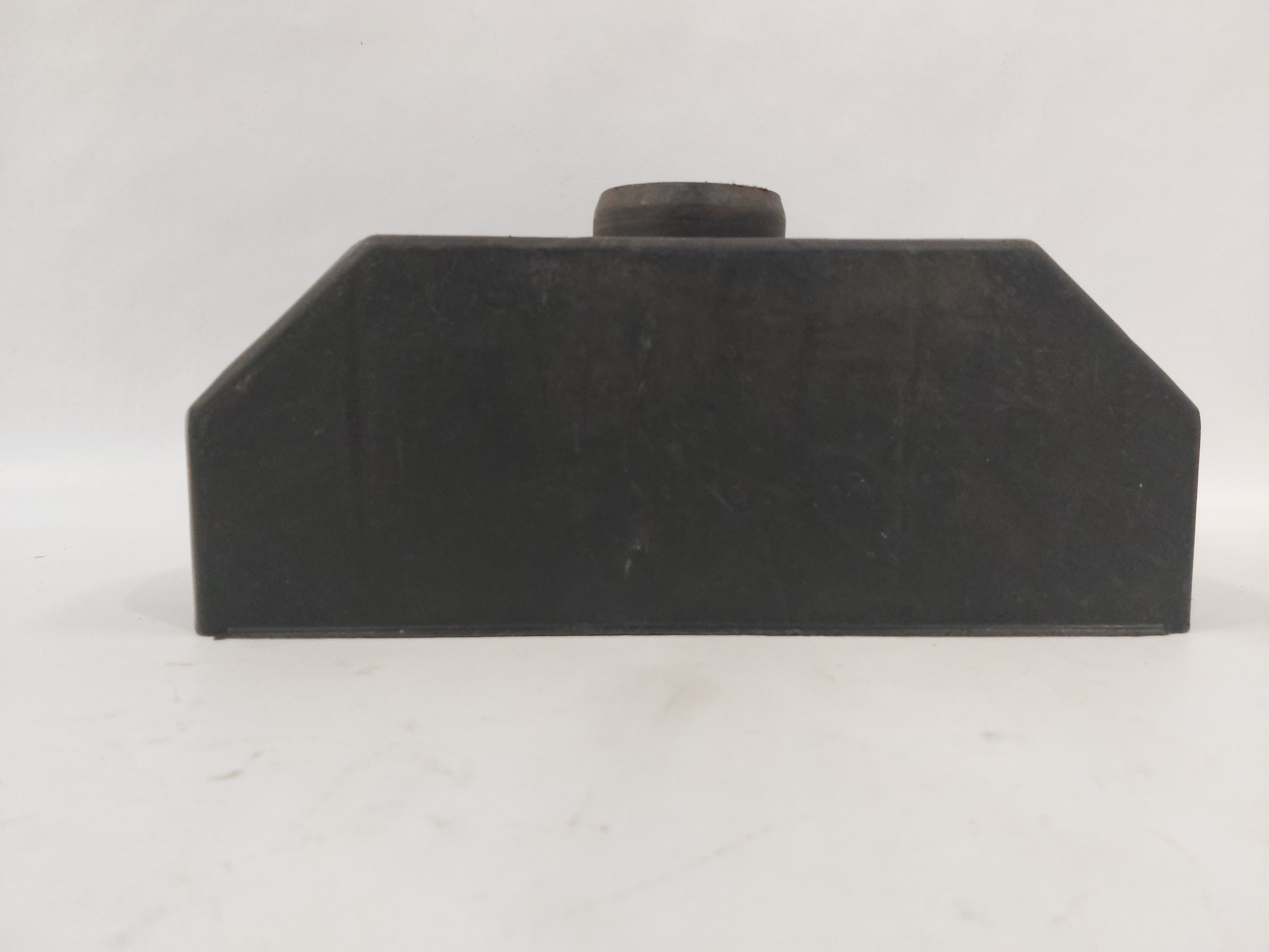 Suporte Caixa Kit Macaco Chave De Roda Peugeot Citroën 4