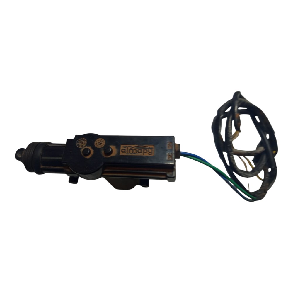 Trava Elétrica Porta Dianteira Esquerda Gm Corsa 96 99 2001 5