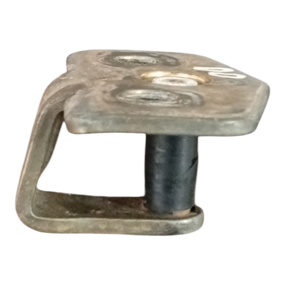 Batente Porta Dianteiro Direito Vectra Cd 97 98 99 2000 2005 6
