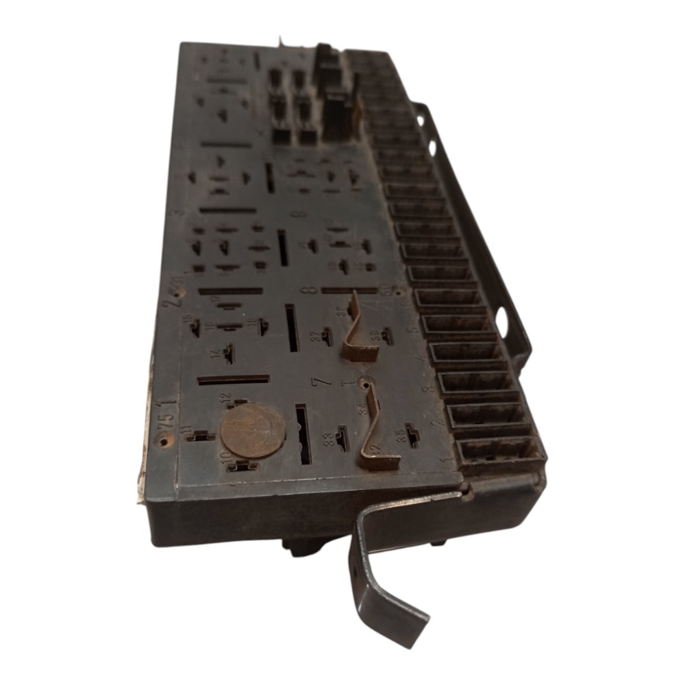 Caixa Fusíveis Relés Santana Quantum Gol 84 90 95 2000 2006 5