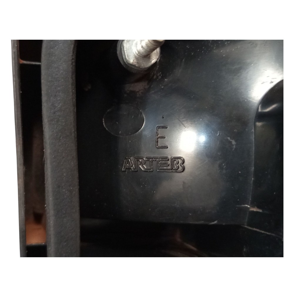 Lanterna Traseira Esquerda Santana 91 92 A 97 Retirada Peças – Esquerdo/motorista 4