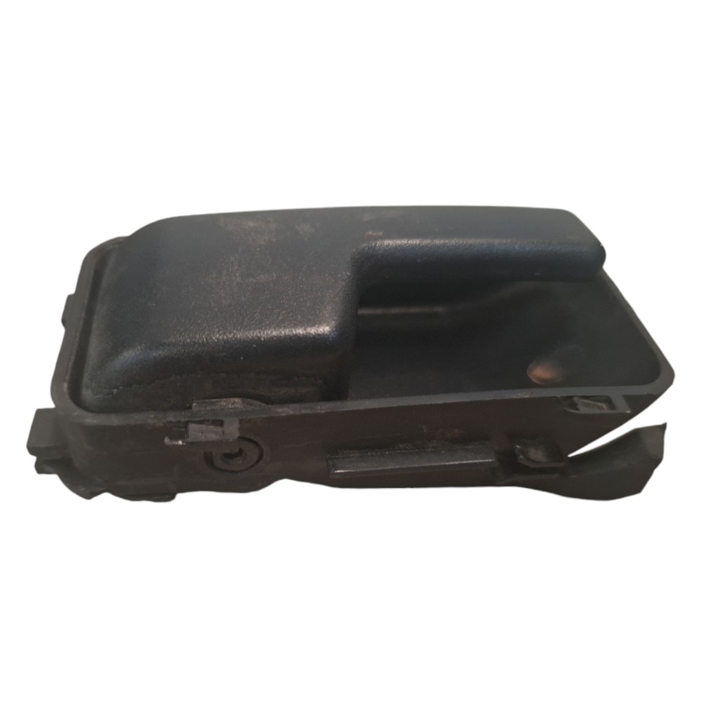 Maçaneta Interna Direita Uno 91 94 96 98 2000 2001 2002 2004 Preto Dianteira/traseira 2