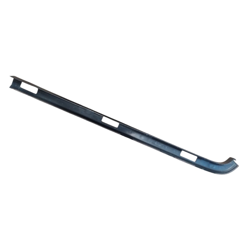 Friso Protetor Direito Caçamba Saveiro G5 G6 2008 2012 2022 Preto 4