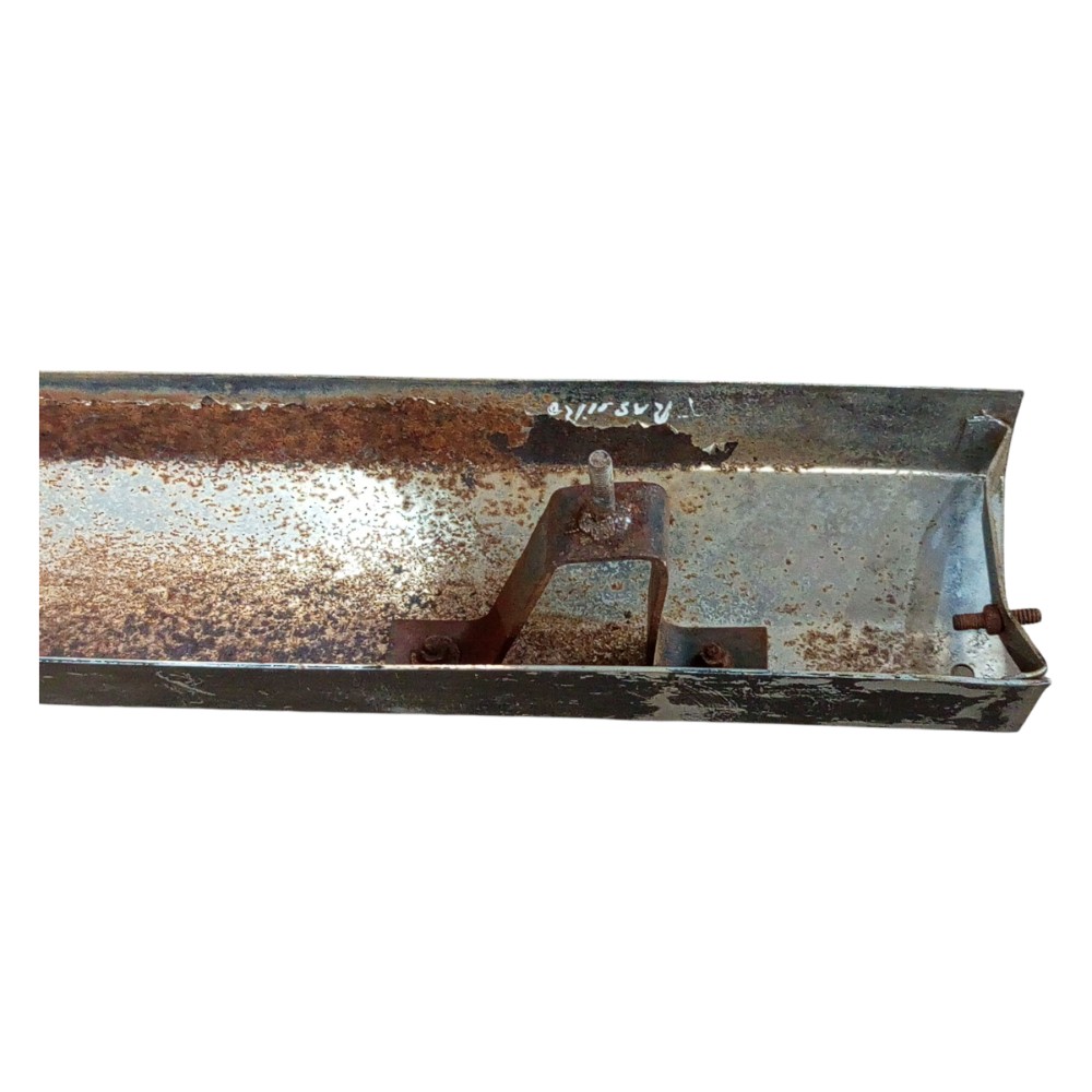 Moldura Milha Parachoque Traseiro Volkswagen Voyage 81 83 86 8