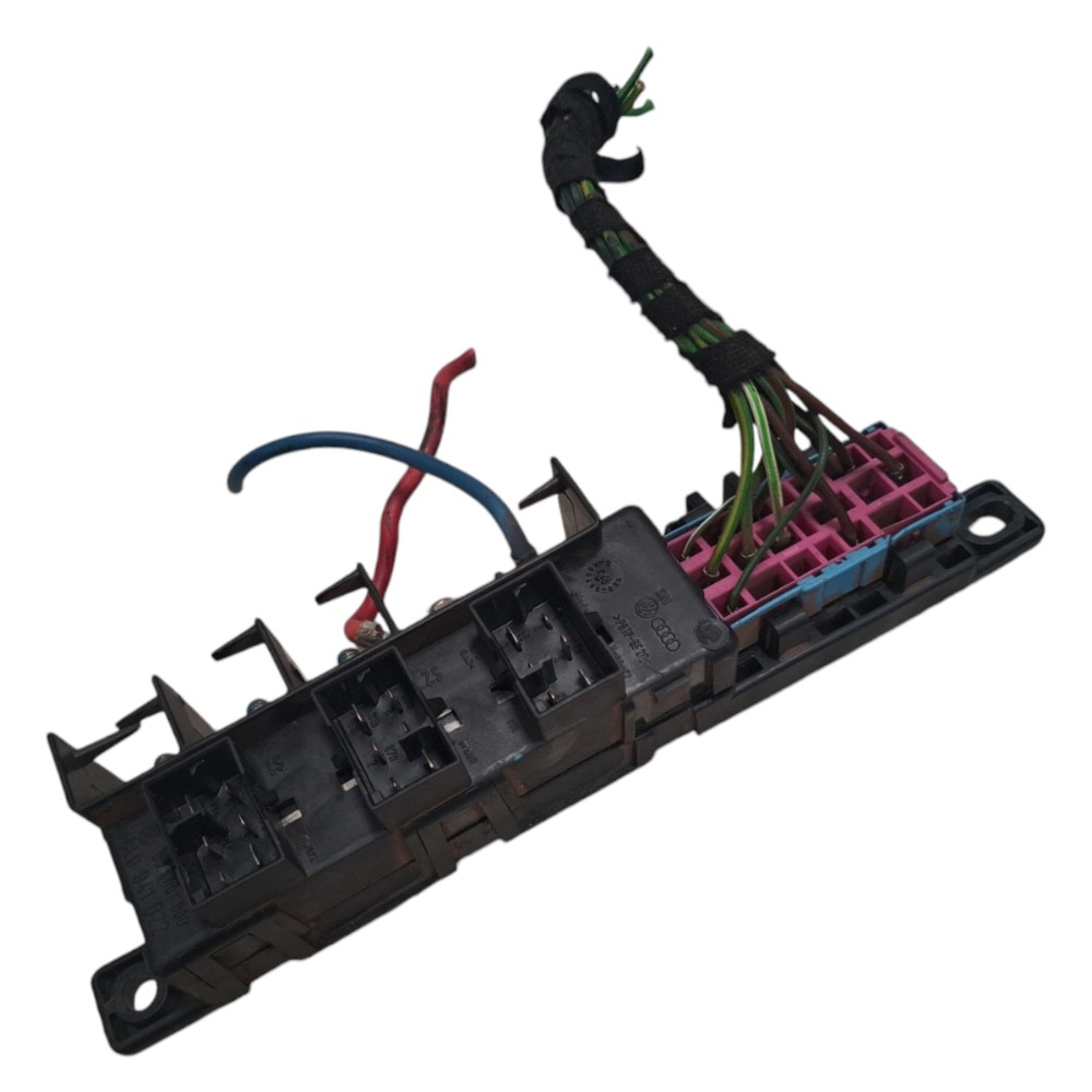 Caixa Fusíveis Reles Audi A3 97 99 2001 2002 2006 8l0941822 3