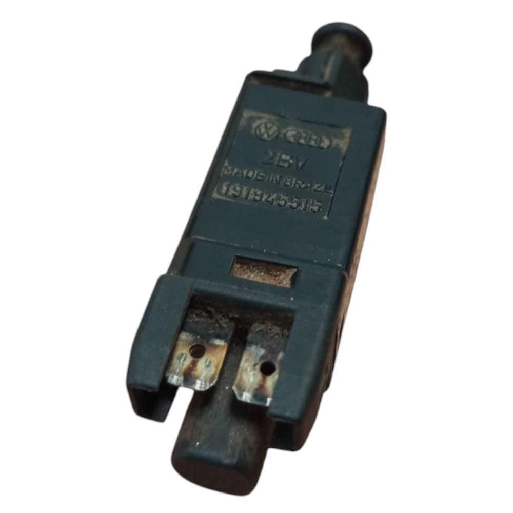 Interruptor Freio Gol Santana Saveiro Parati Golf 92 93 A 99 6