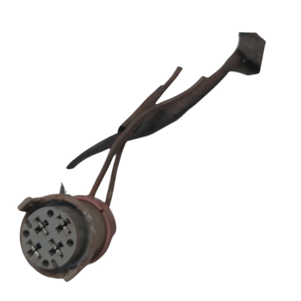 Plug Chicote Conector Santana 91 92 93 94 95 96 813971959 2