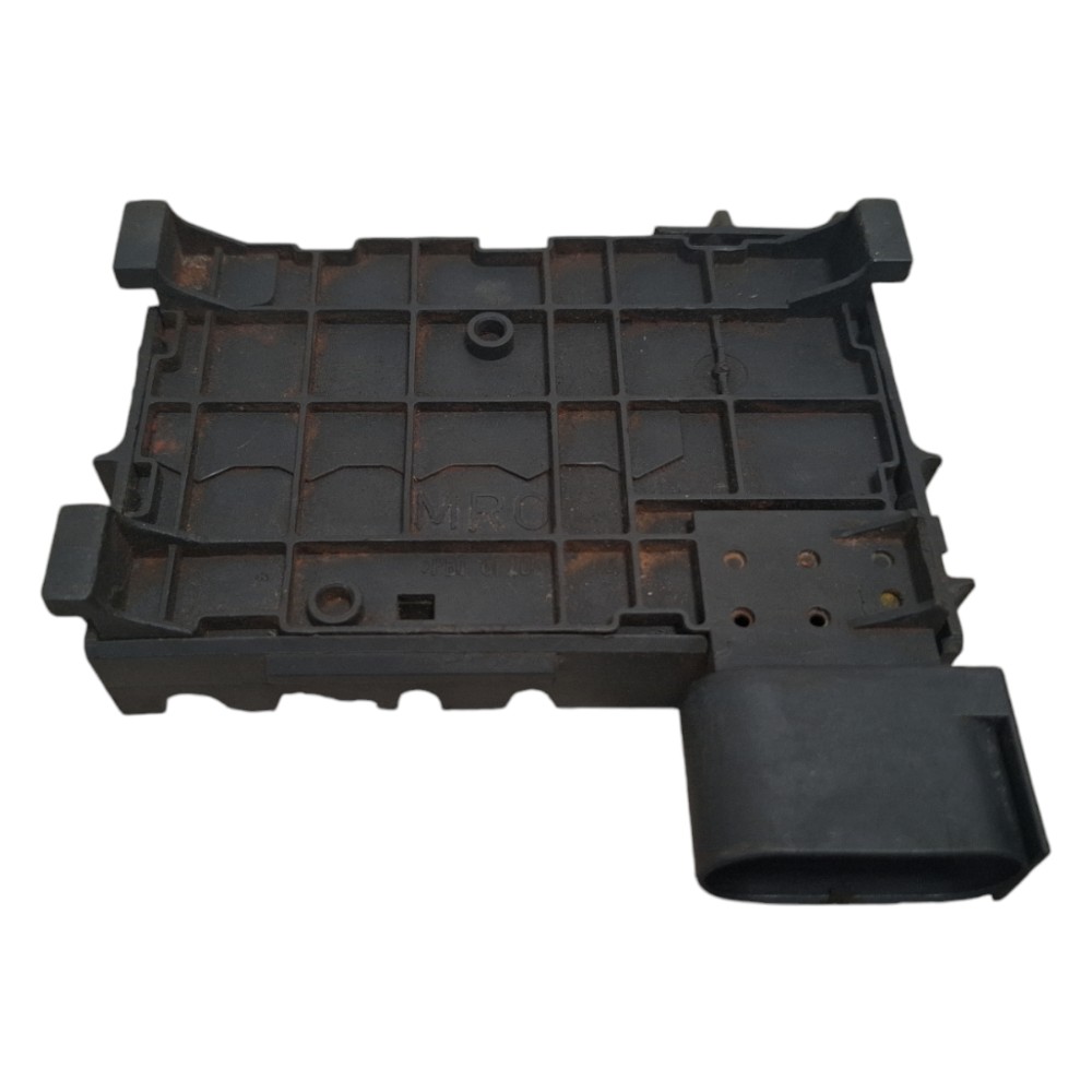 Caixa Auxiliar Fusível Bateria Audi A3 97 99 2000 2002 2006 5
