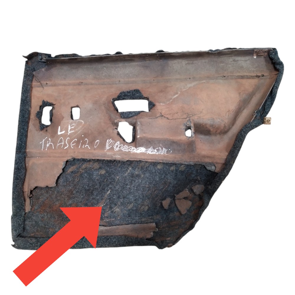 Forro Porta Traseira Esquerda Vw Santana 91 92 93 97 Detalhe 2