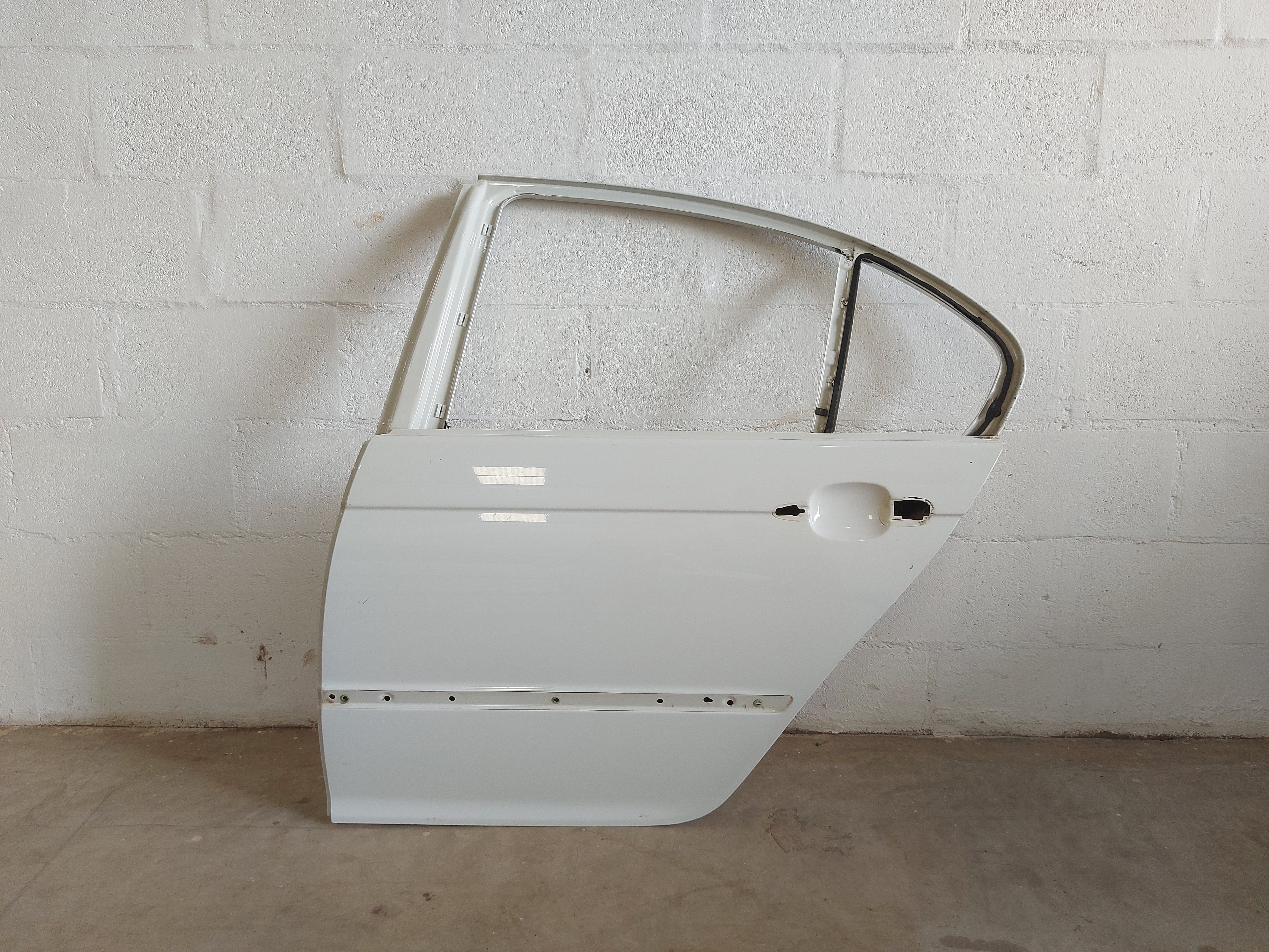 Porta Traseira Esquerda Bmw E46 330 328 325 323 320 Traseira Esquerdo Branco 1