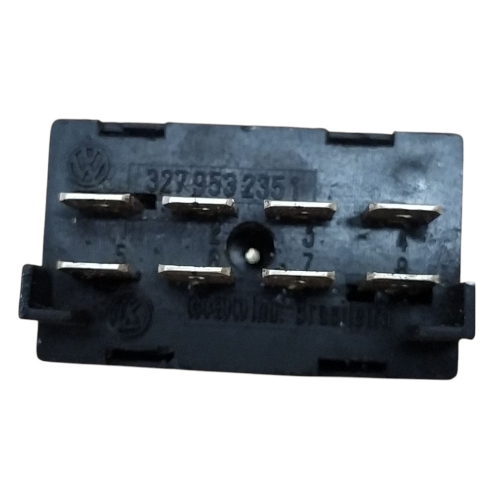 Interruptor Botão Pisca Alerta Santana Quantum 99 2000 2006 Preto 5