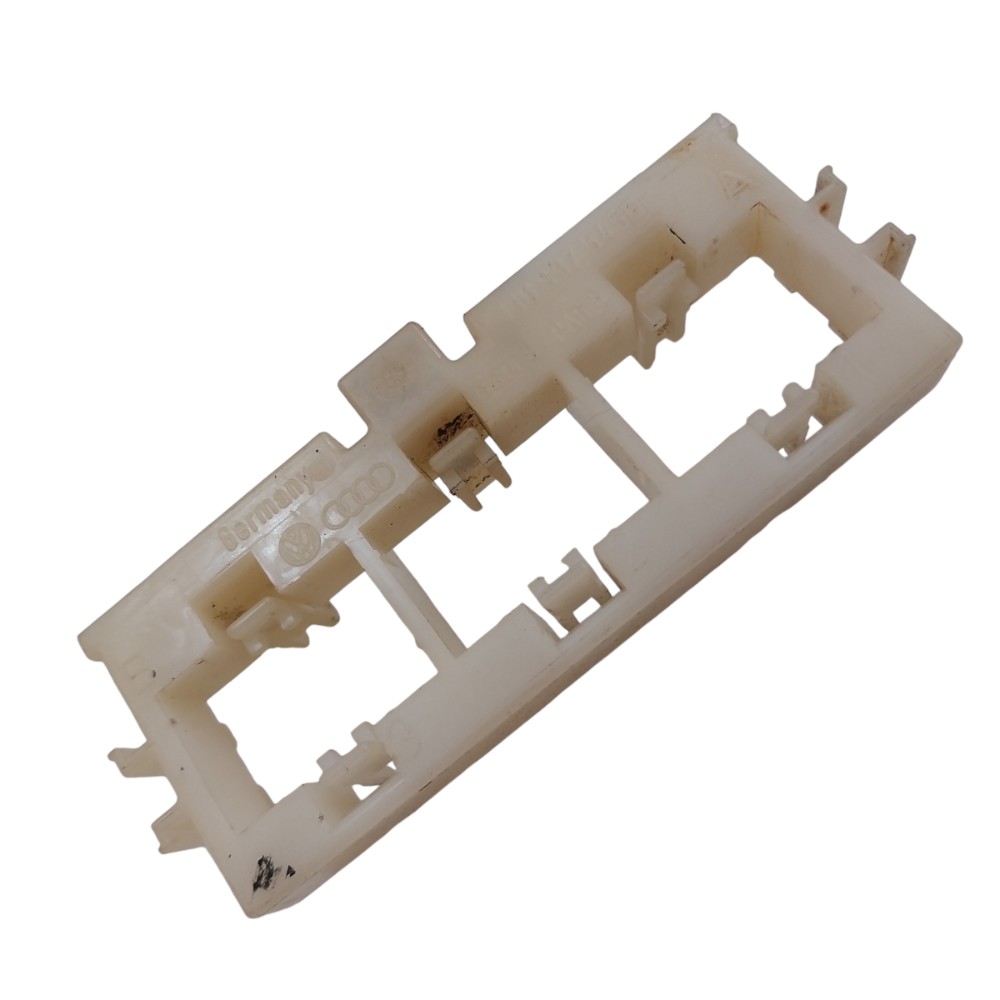 Suporte Conector Chicote Painel Audi A3 97 98 99 2001 A 2006 2