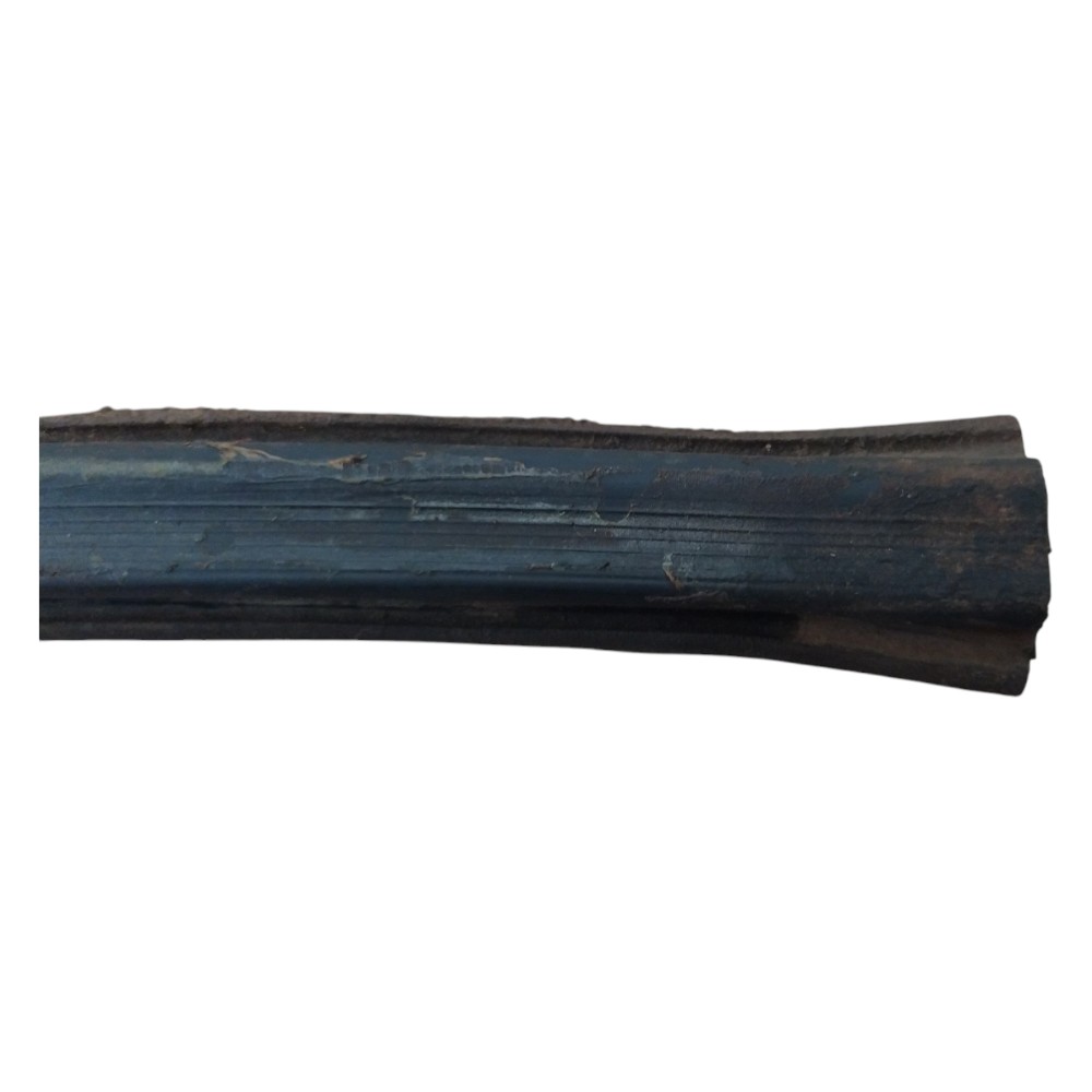 Borracha Canaleta Traseira Direita Santana 91 99 2000 A 2006 6