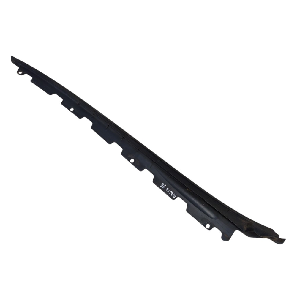 Moldura Esquerda Externa Parabrisa Palio 96 97 98 99 2000 2