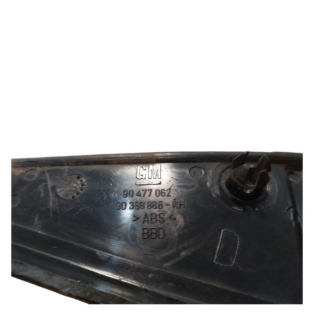 Moldura Externa Traseira Direita Corsa Classic 96 2000 2016 3