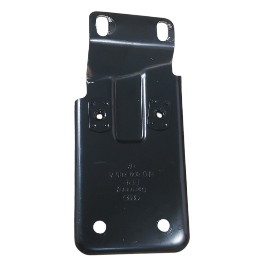 Suporte Lanterna Traseira Direita Audi A3 97 98 2001 A 2006 Direito/passageiro Preto
