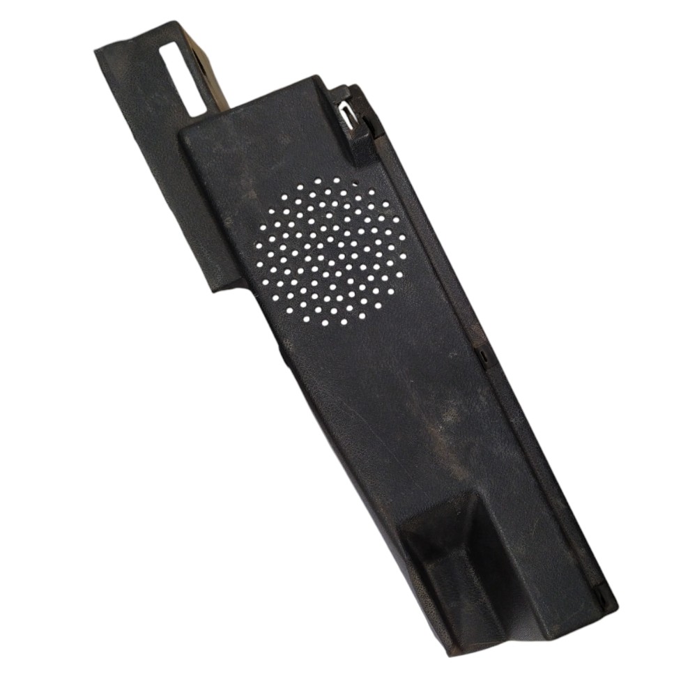 Suporte Tampão Bagagito Esquerdo Uno 84 88 90 99 2004 A 2013 Preto 1