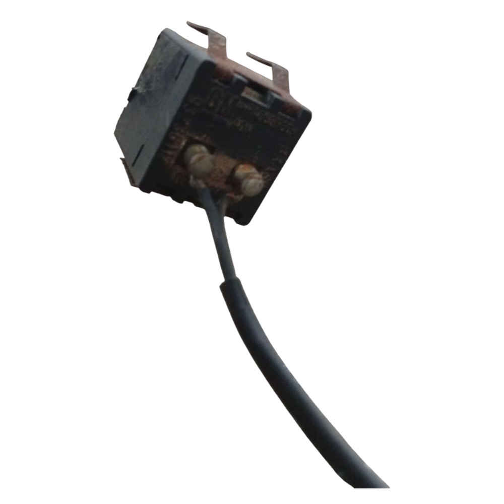 Botão Abertura Interruptor Tampa Traseira Vectra 97 A 2005 4