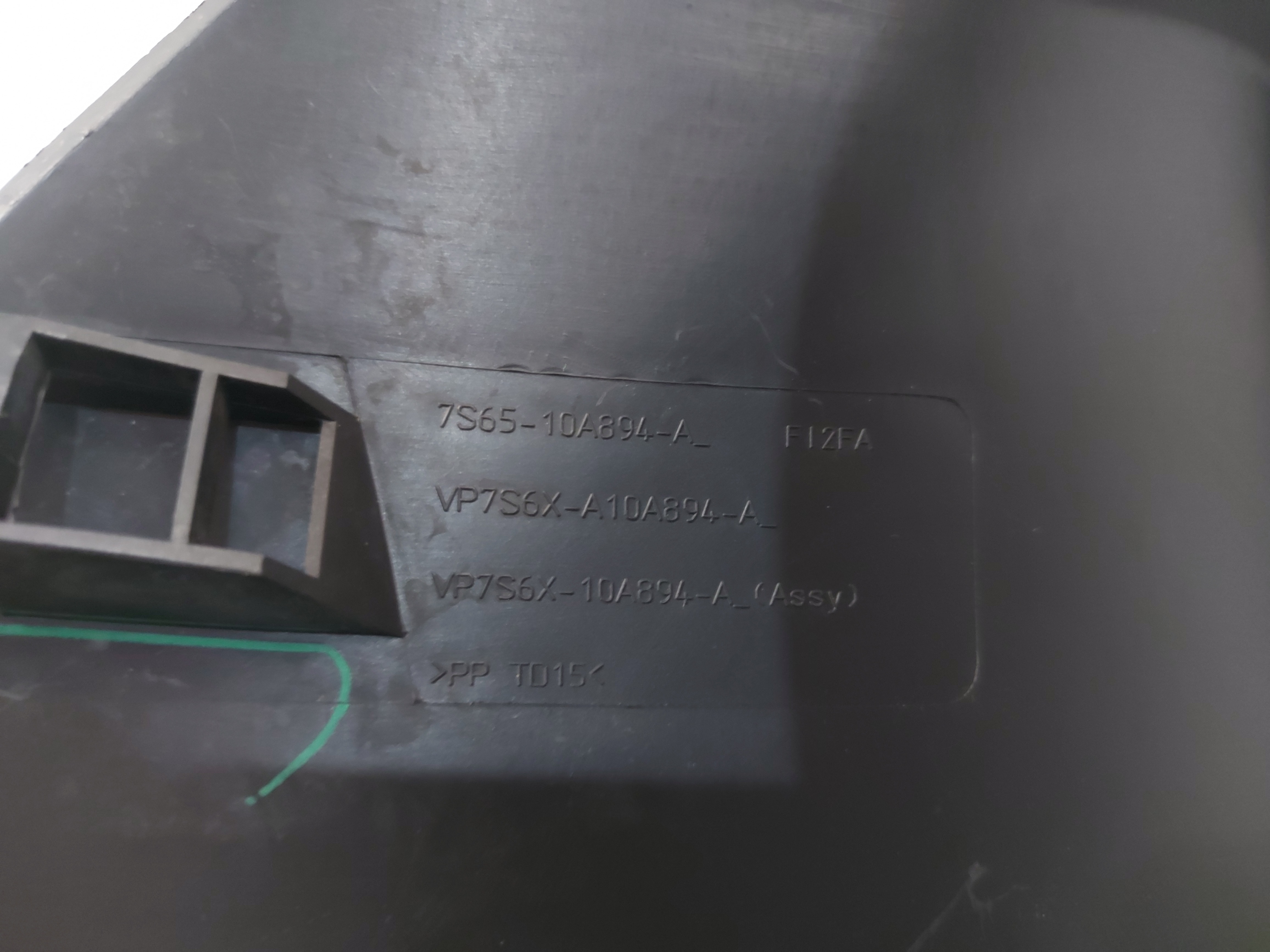 Moldura Alojamento Painel Instrumentos Ford Fiesta 2003 2014 Cinza-escuro 7