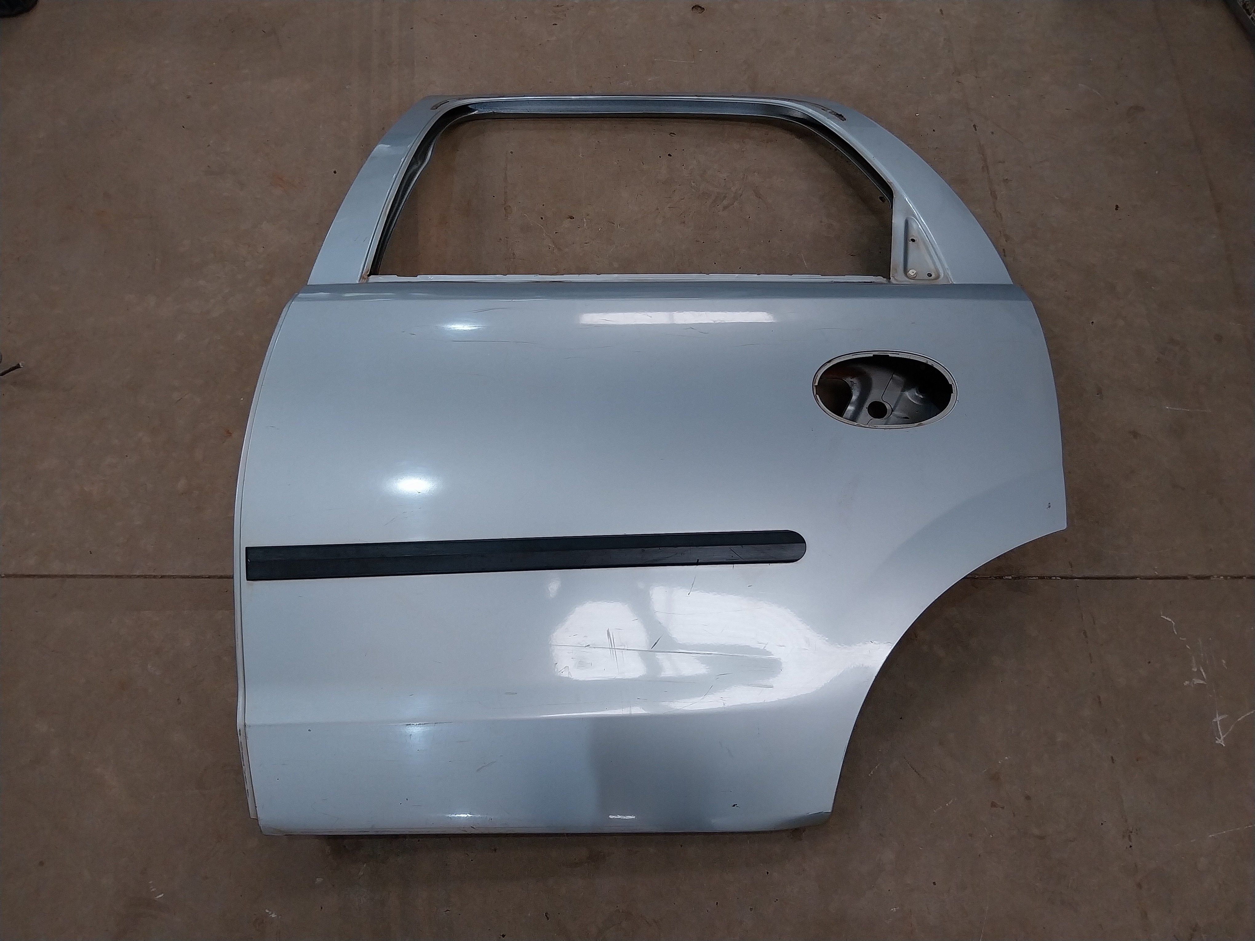 Porta Traseira Esquerda Corsa Montana 2002 12 Para Recuperar 1