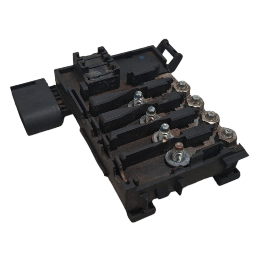 Caixa Auxiliar Fusível Bateria Audi A3 97 99 2000 2002 2006 3