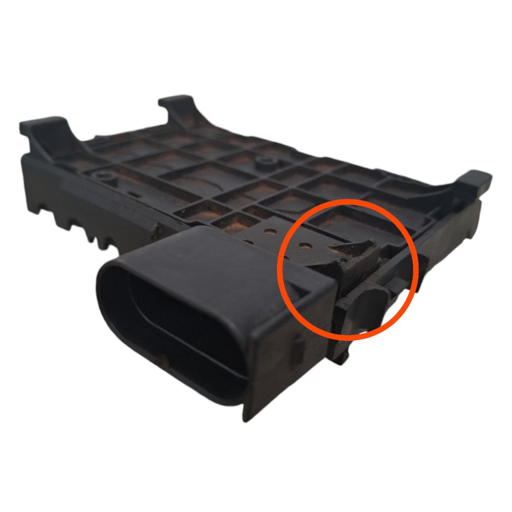 Caixa Auxiliar Fusível Bateria Audi A3 97 99 2000 2002 2006 2