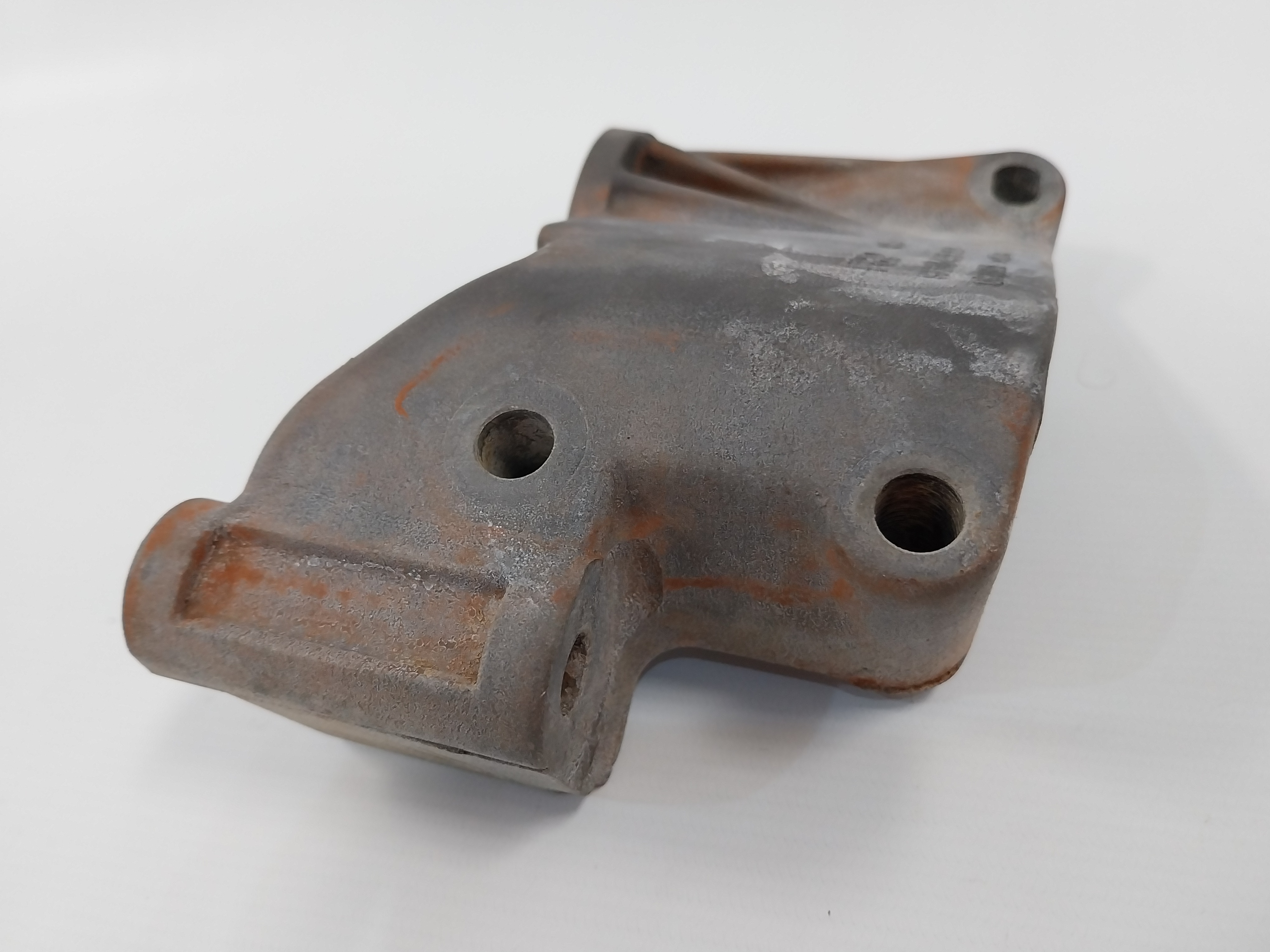 Suporte Alternador Corsa Montana Meriva 2002 A 2012 93315421 2