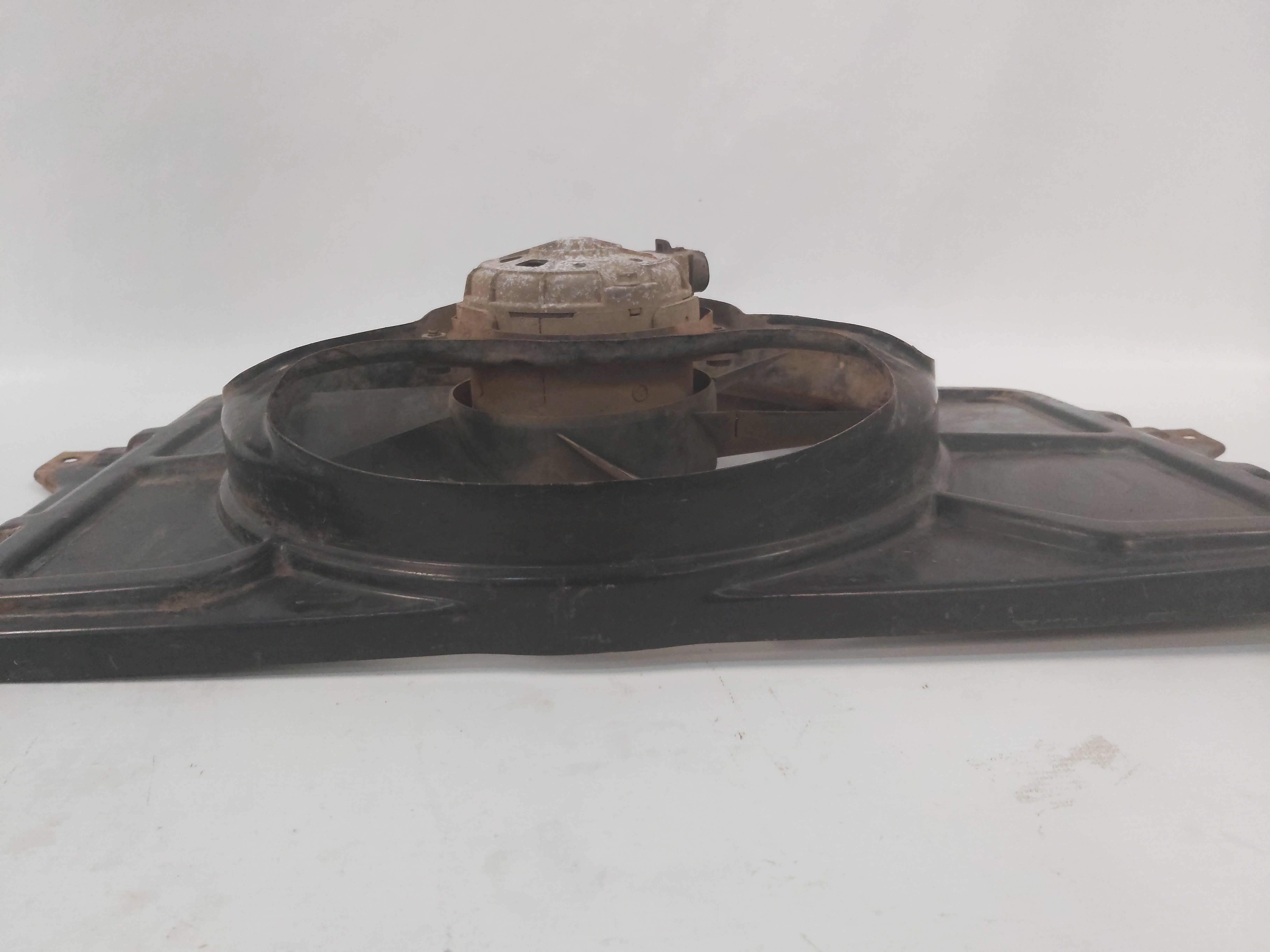 Defletor Ventoinha Com Motor Radiador Ford Escort 93 A 96 6