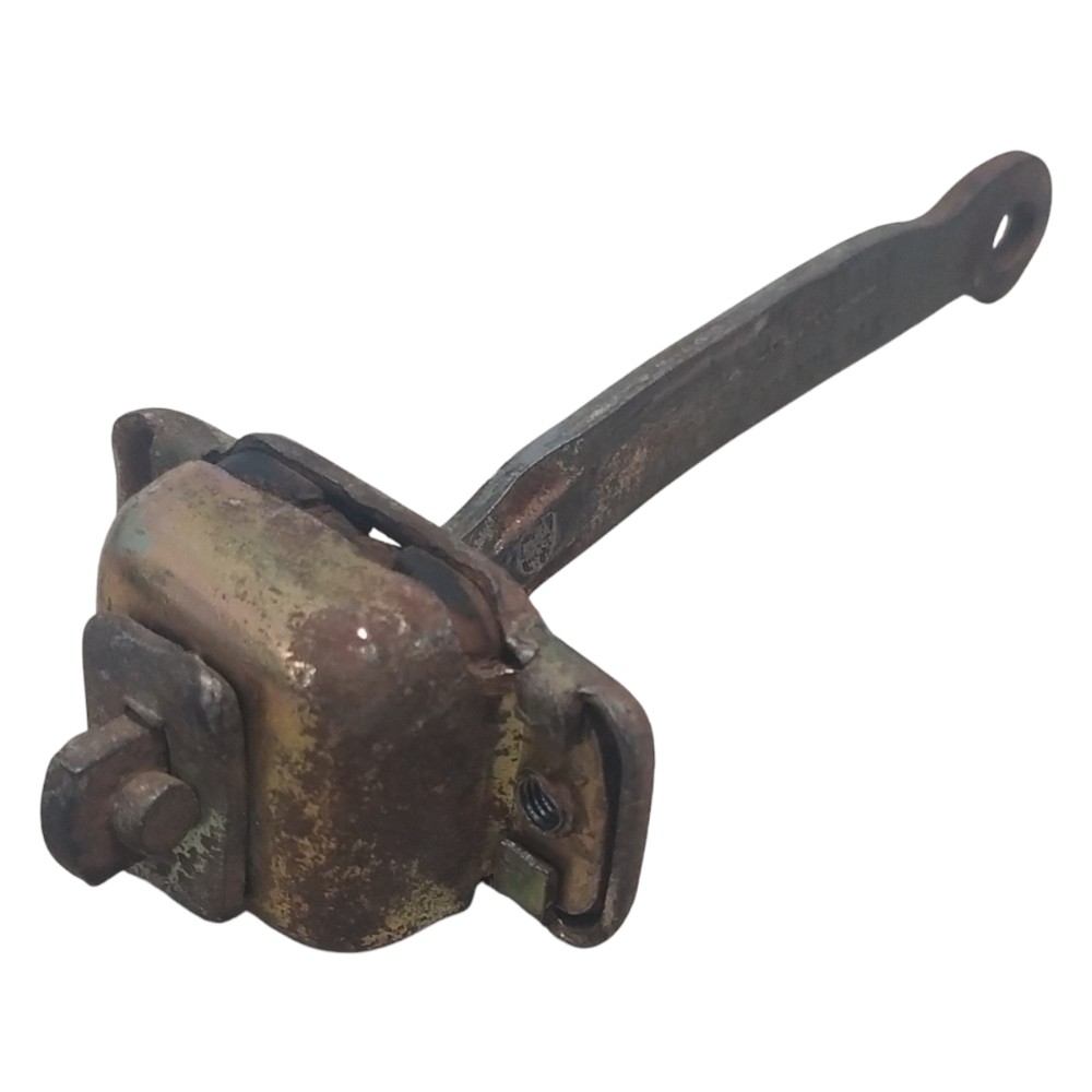 Limitador Porta Dianteira Esquerda Corsa 94 99 2001 A 2004