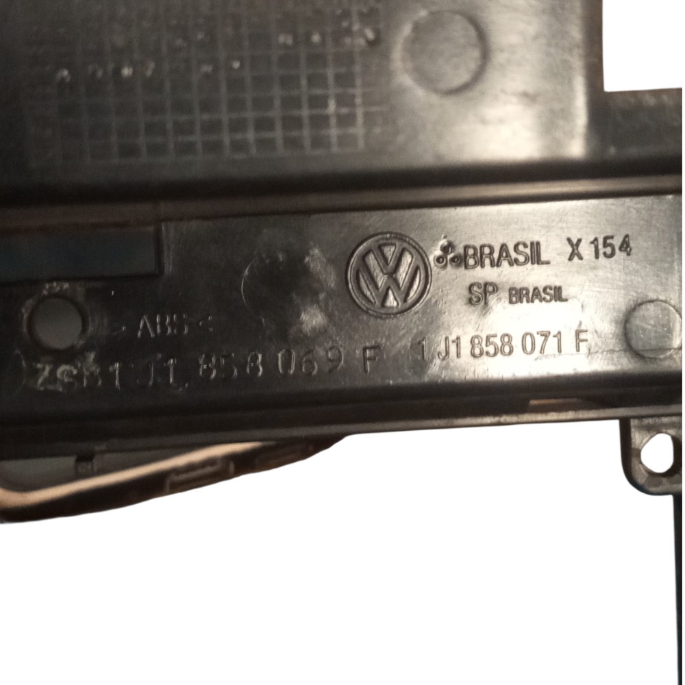 Moldura Painel Central Golf Mk4 99 2000 2001 A 2013 Detalhe 6