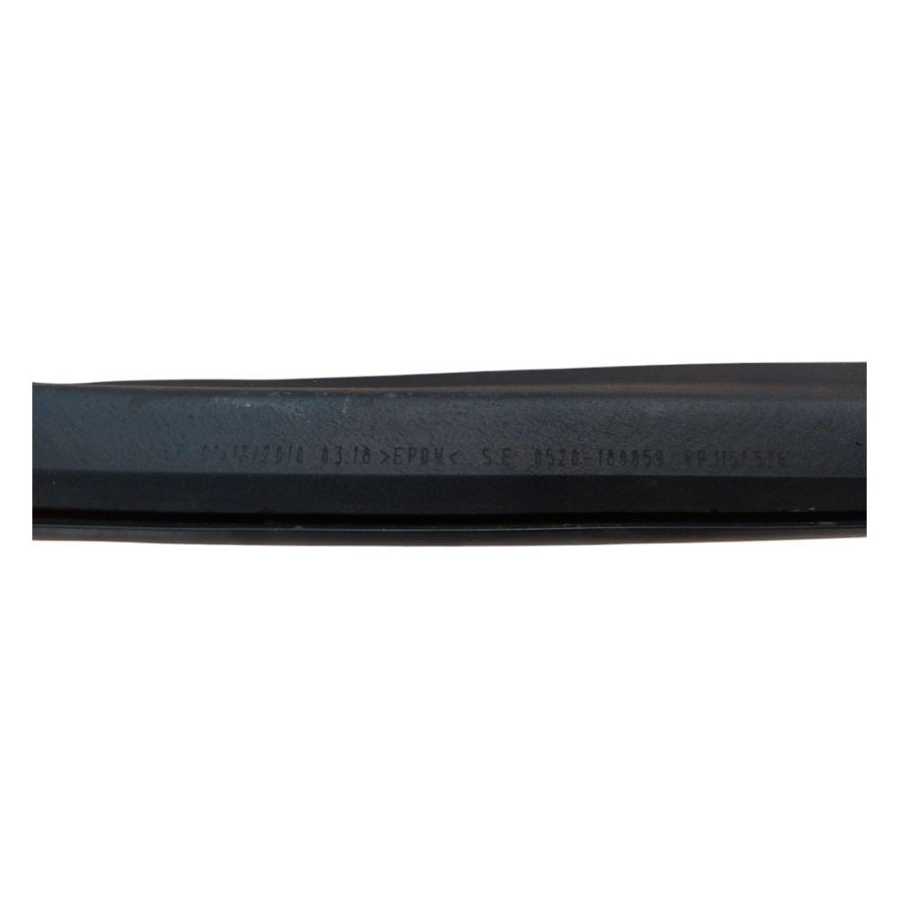 Borracha Canaleta Vidro Porta Dianteira Direita Prisma Celta 3