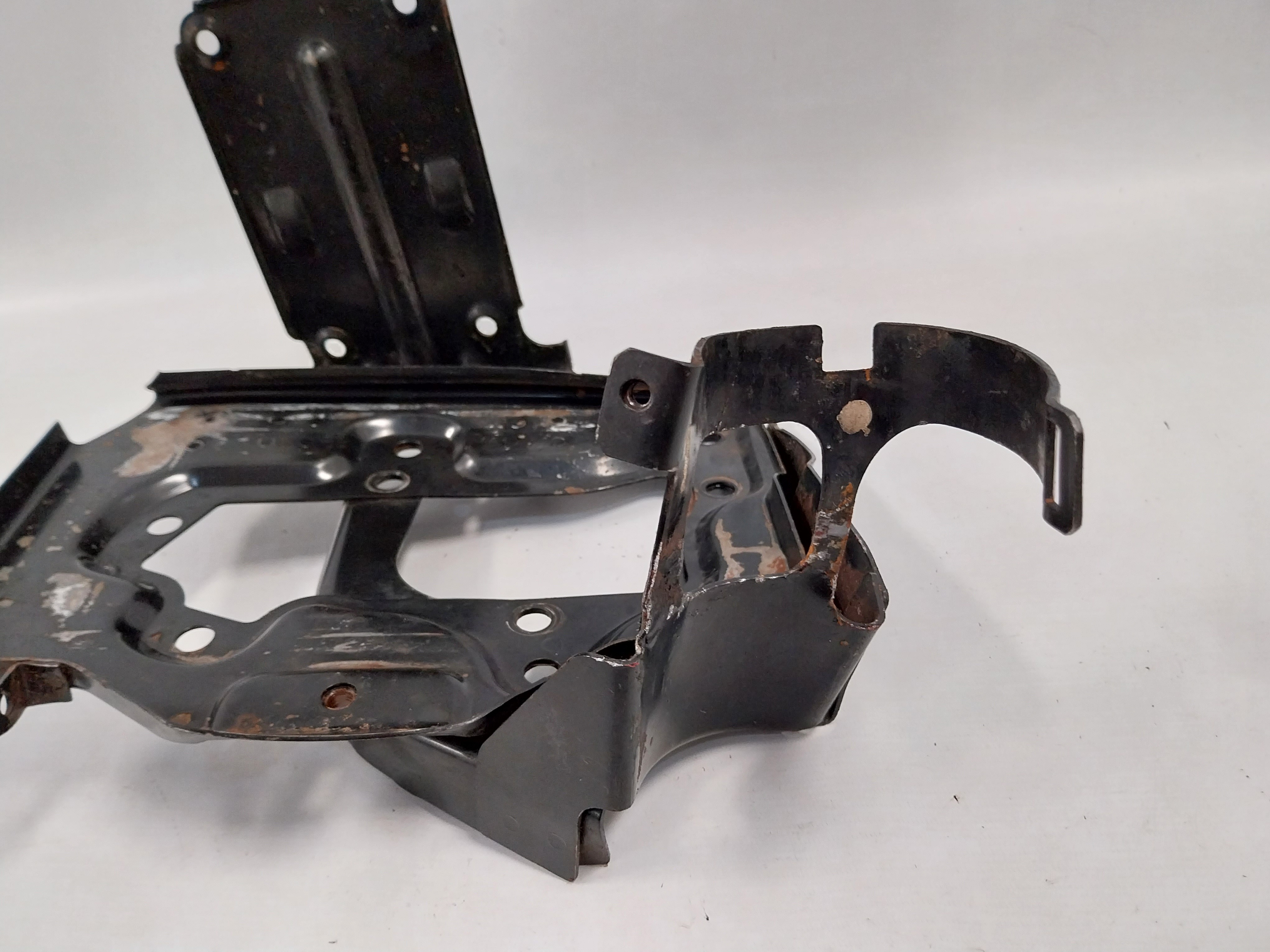 Suporte Caixa Bateria Astra 2009 2010 2011  Preto 2