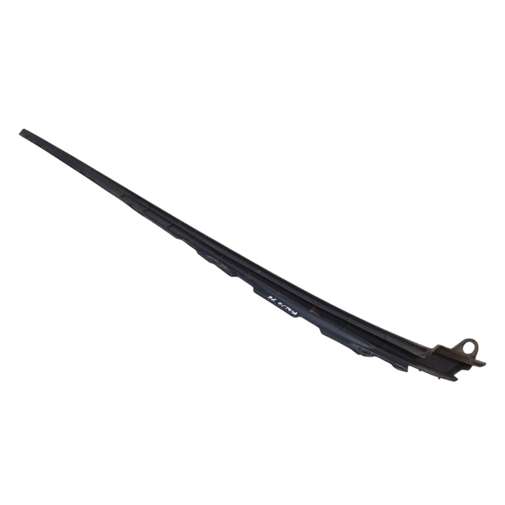 Moldura Esquerda Externa Parabrisa Palio 96 97 98 99 2000 3