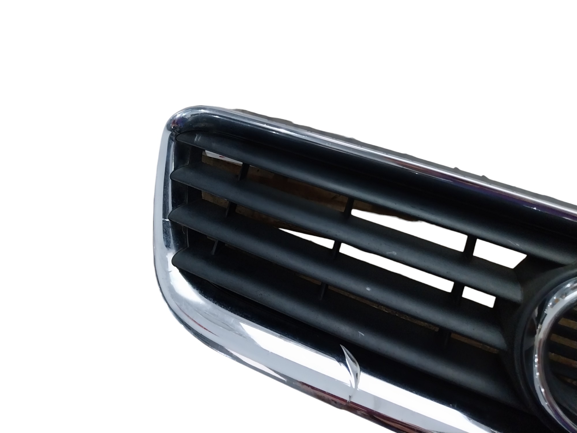 Grade Frontal Audi A3 97 98 2000 2001 2002 2003 2006 Detalhe 7