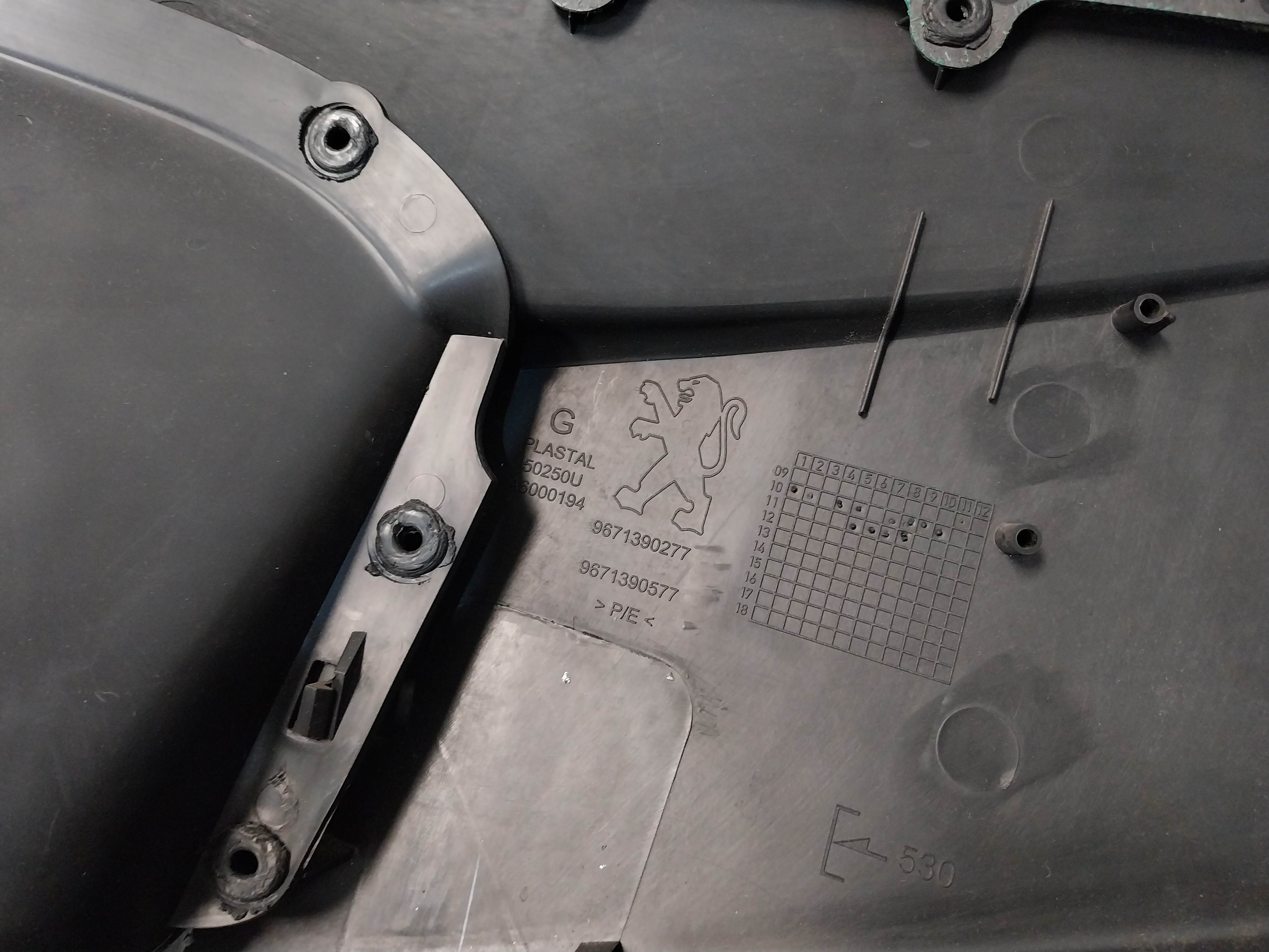 Forro Porta Dianteira Esquerda Peugeot 308 408 2012 15 2019 9