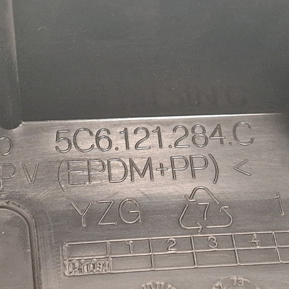 Condutor Ar Direito Radiador Bora Jetta 2011 2012 2013 2018 7