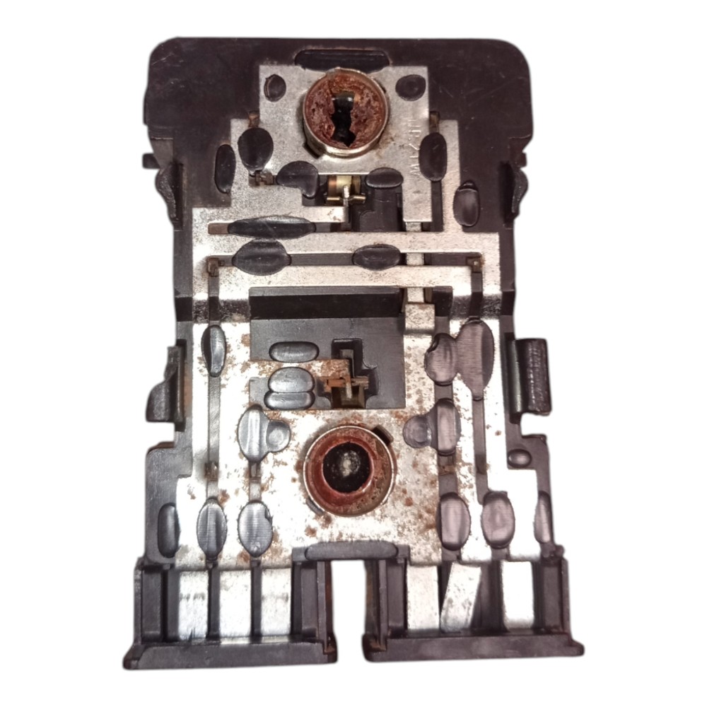Circuito Soquete Lanterna Vw Gol Quadrado 1988 94 305945257