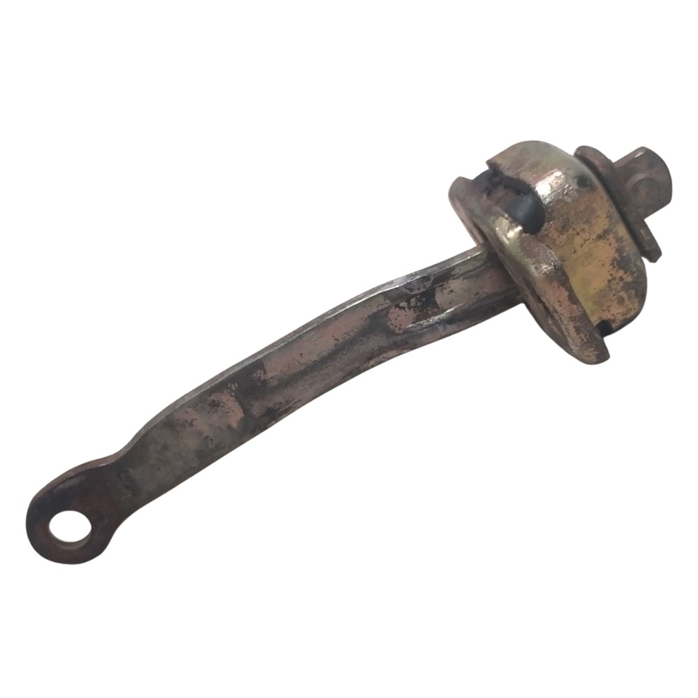 Limitador Porta Dianteira Esquerda Corsa 94 99 2001 A 2004 5