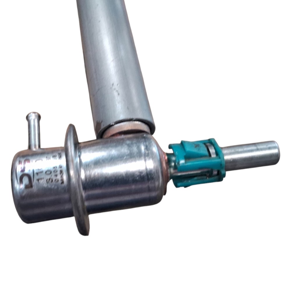 Flauta Bico Injetor Vectra 2.0 8v 97 98 99 2000 2003 A 2005 5
