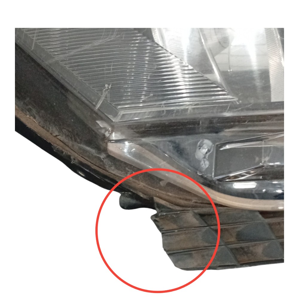 Farol Dianteiro Direito Gol Voyage G6 2013 2016 Detalhes Direito/passageiro 2