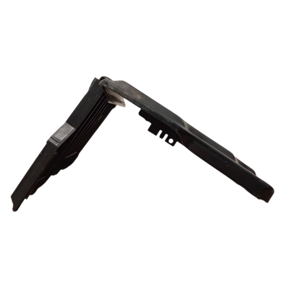 Suporte Caixa Bateria Fusível Vectra 97 98 99 2005 Detalhe 5